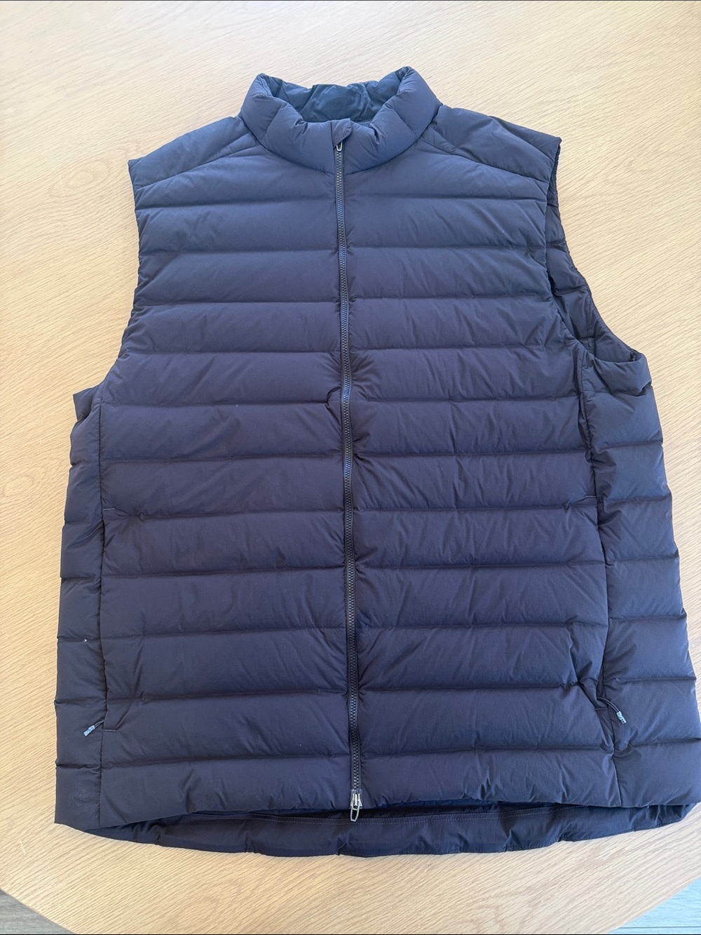 Lululemon Navigation Down Vest Size XL Color Brown